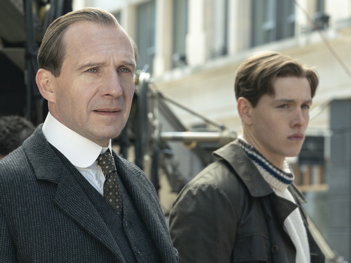 Ralph Fiennes and Harris Dickinson in The King's Man