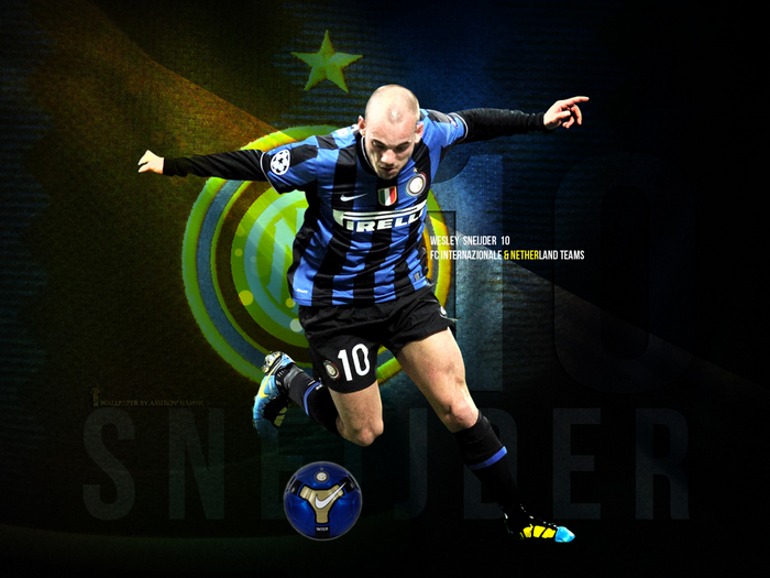 Wesley Sneijder in Inter Milan Jersey Kicking Soccer Ball
