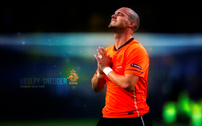 Wesley Sneijder praying for Netherlands National Football Team