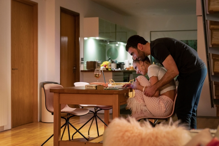 Ted Lasso's Juno Temple and Brett Goldstein with laptop