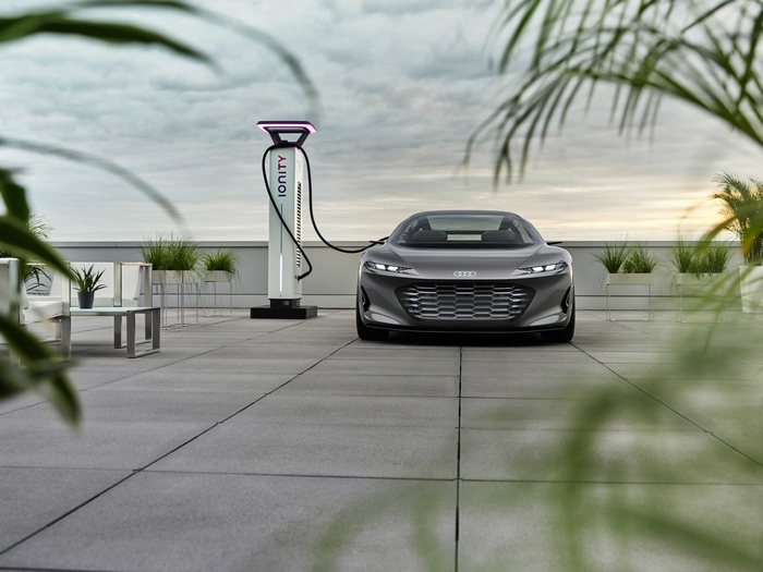Luxury Audi Grandsphere Concept electric car charging