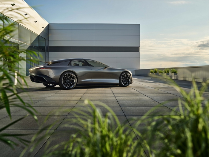 Audi Grandsphere Concept Electric Luxury Car