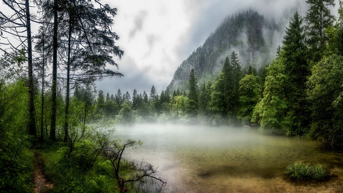 Foggy mountain lake in Austria