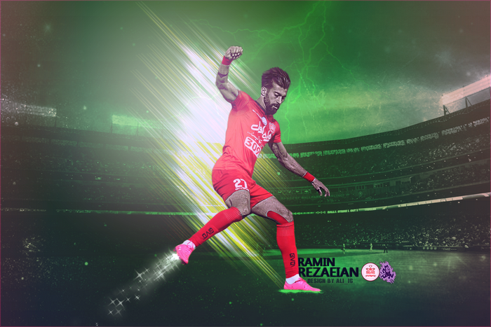 Ramin Rezaeian kicking for Persepolis F.C.