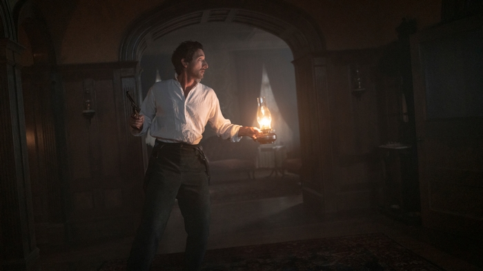 Chapelwaite: Adrien Brody with lantern and revolver