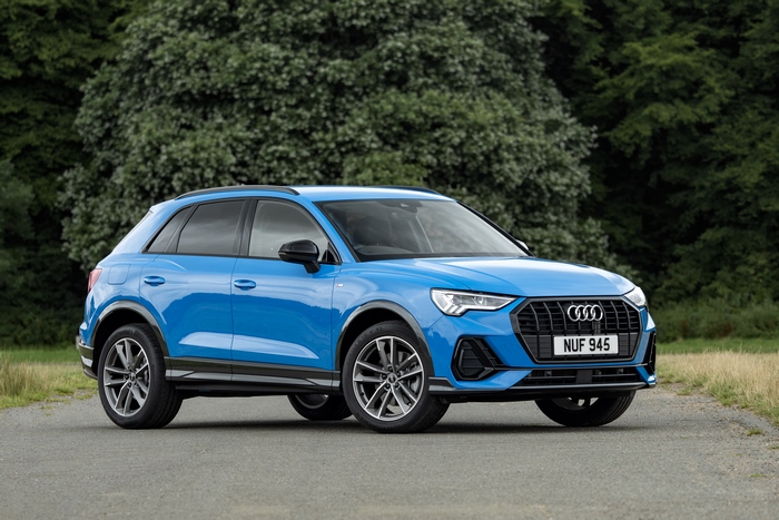 Blue Audi Q3 45 TFSI e S line SUV