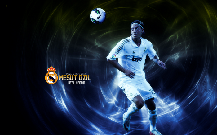 Mesut Özil Real Madrid dynamic football action