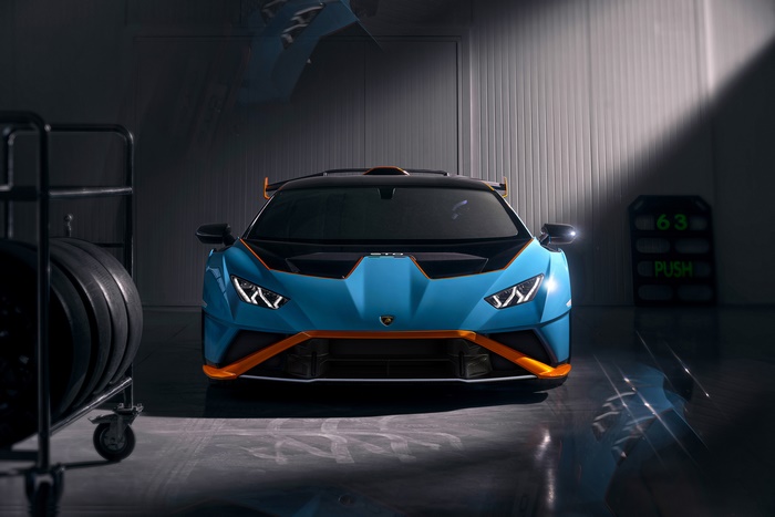 Blue Lamborghini Huracán STO Supercar 4K
