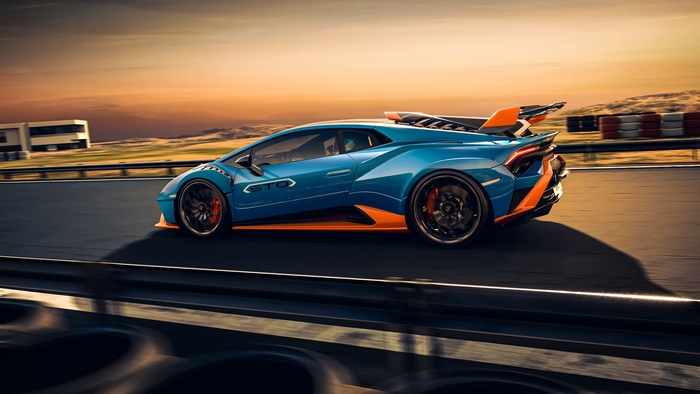 Lamborghini Huracán STO on track at sunset 4K