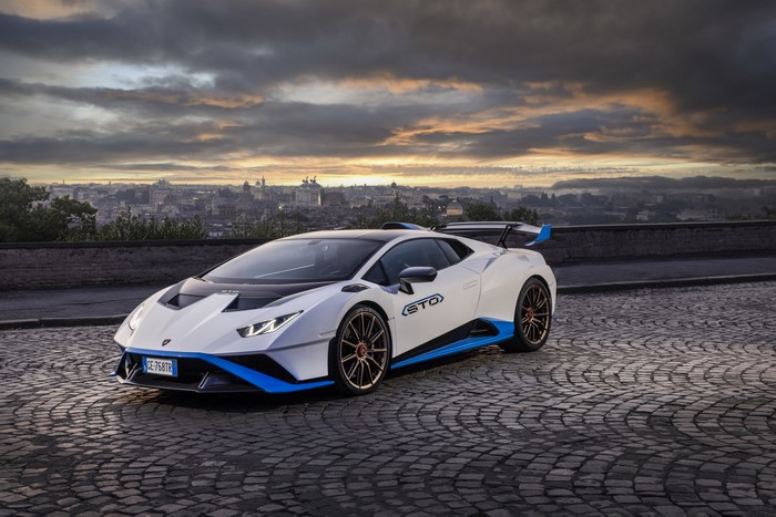 Lamborghini Huracán STO White Supercar 4K