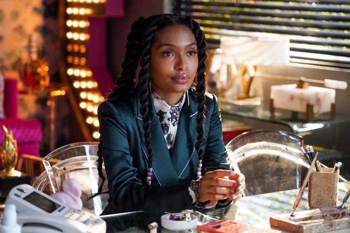 Yara Shahidi in Grown-ish with braided hair