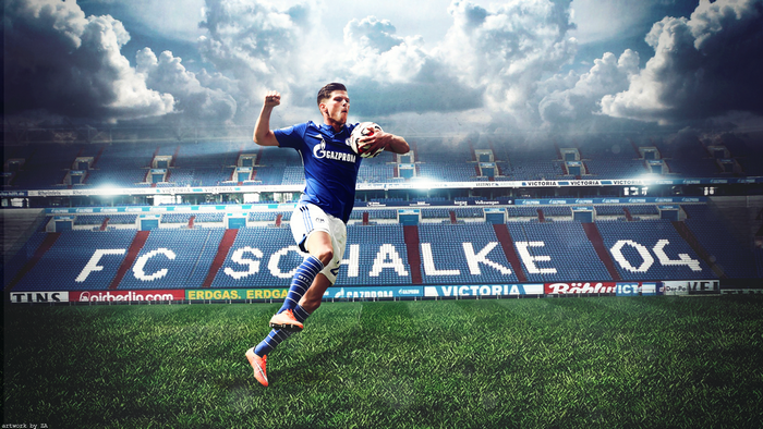 Klaas-Jan Huntelaar celebrates in Schalke 04 stadium