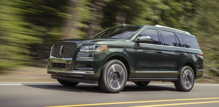 Dark Green 2022 Lincoln Navigator Black Label SUV
