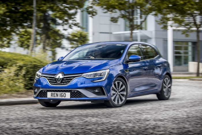Blue Renault Mégane E-TECH Plug-in Hybrid R.S. Line driving