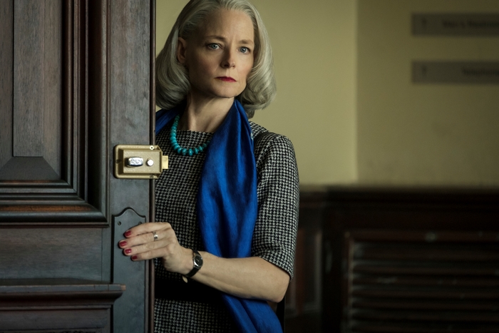 Jodie Foster peeking from door in The Mauritanian 4K