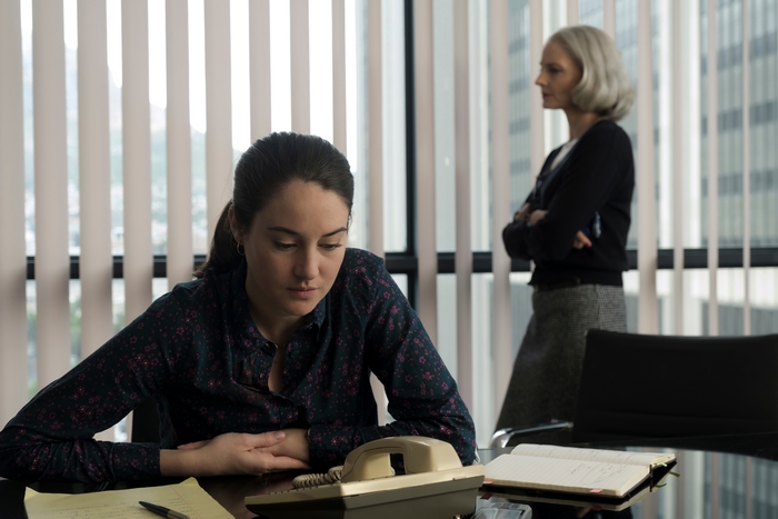Shailene Woodley and Jodie Foster in The Mauritanian