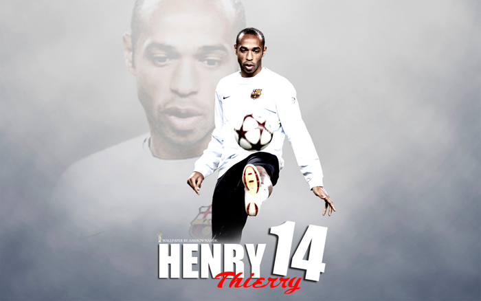 Thierry Henry juggling football for FC Barcelona