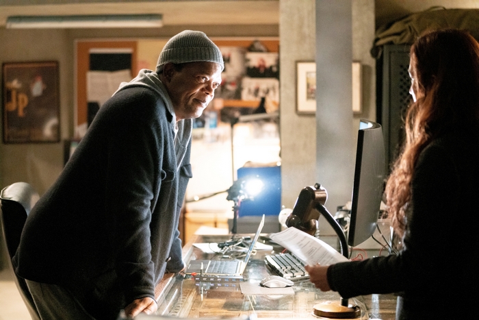 Samuel L. Jackson in The Protégé office scene