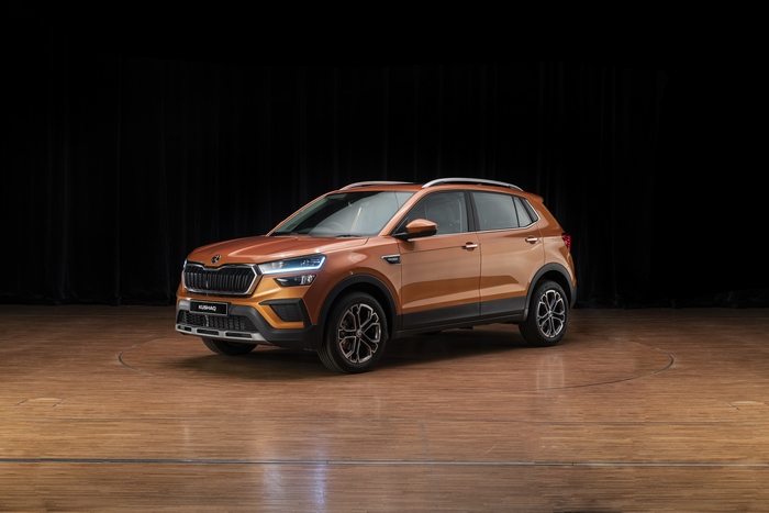 Brown Škoda Kushaq SUV