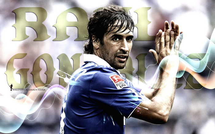 Raúl González Blanco Schalke 04 clapping