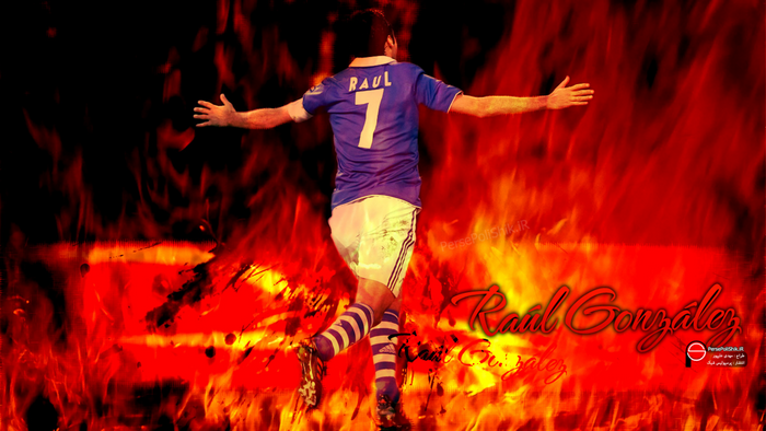 Raúl González Blanco Schalke 04 in fiery celebration