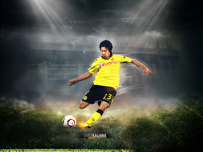 Shinji Kagawa in action for Borussia Dortmund