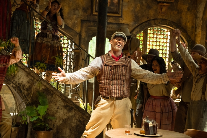 Dwayne Johnson's joyful welcome in Jungle Cruise