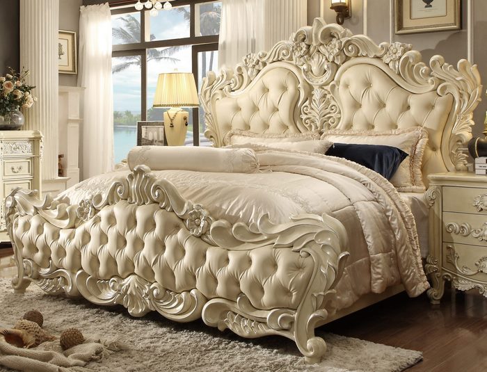 Luxurious Ornate Cream Tufted Bed