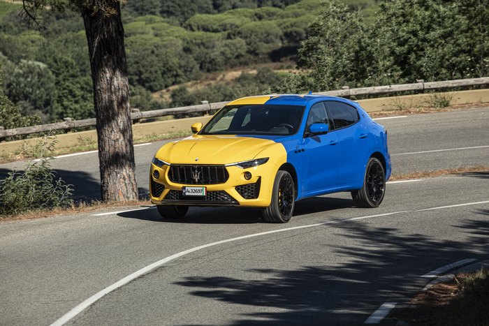 Maserati Levante Fuoriserie Two-Tone Yellow Blue SUV