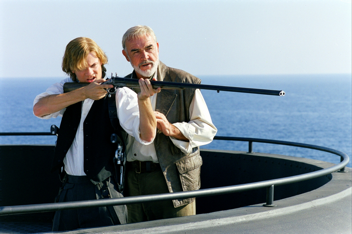 Sean Connery as Allan Quatermain teaches Tom Sawyer to aim