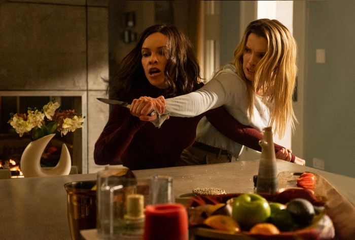 Hilary Swank and Betty Gilpin knife fight in The Hunt
