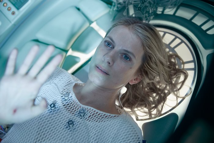 Melanie Laurent in Oxygen movie capsule