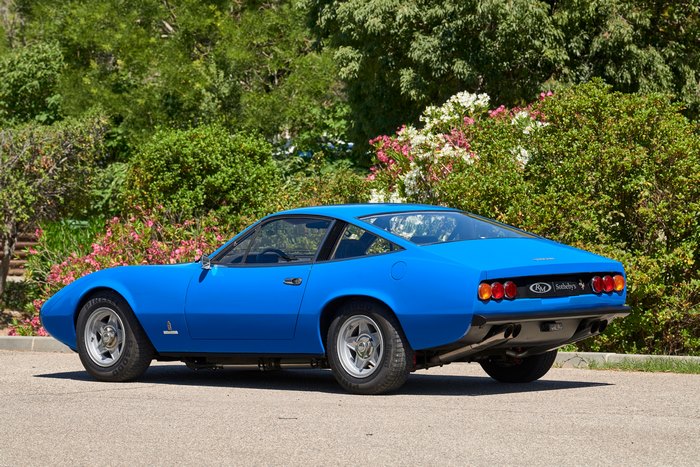 Blue Ferrari 365 GTC/4 Grand Tourer