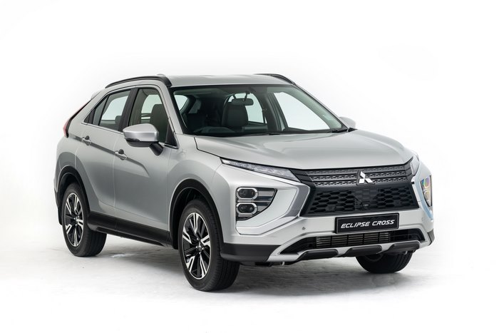 Silver Mitsubishi Eclipse Cross SUV 4K