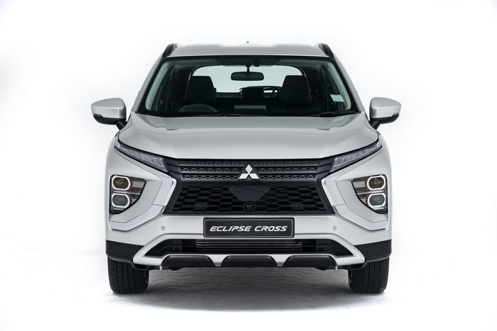 Mitsubishi Eclipse Cross 4K SUV front view