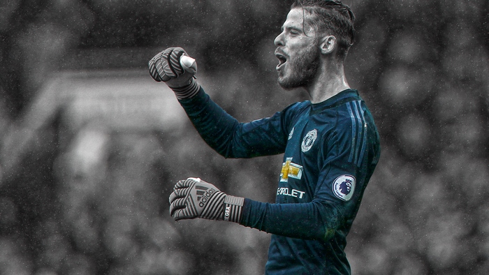 Manchester United's David De Gea celebrating in rain