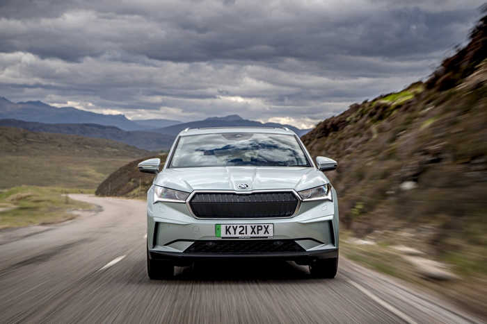 Škoda Enyaq IV 80 Electric SUV on mountain road