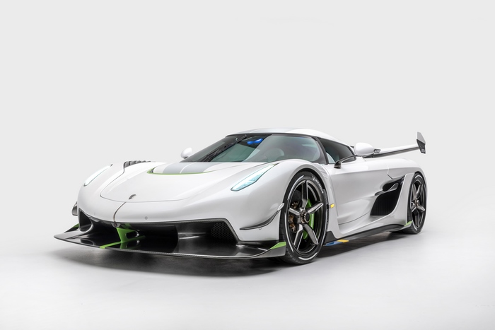 White Koenigsegg Jesko 4K Supercar
