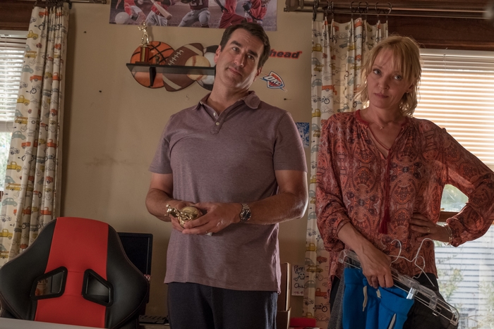 Rob Riggle and Uma Thurman in The War With Grandpa