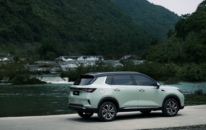 2021 Wuling Xingchen SUV by scenic river and mountains