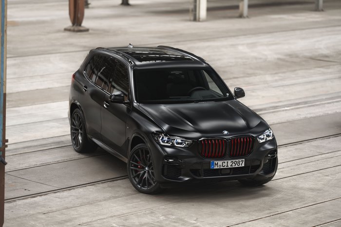 Black 2021 BMW X5 M50i "Edition Black Vermilion"