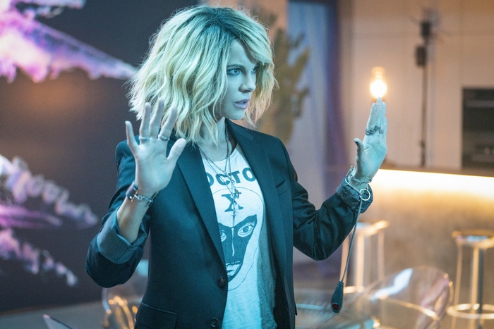 Kate Beckinsale as Lindy in Jolt