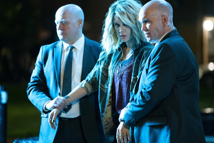 Kate Beckinsale in Jolt with bodyguards