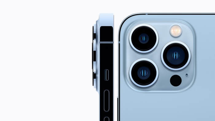 iPhone 13 Pro Max Camera Close-Up