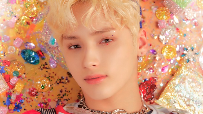 Hueningkai from TXT in 4K