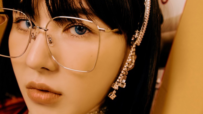 Wendy from Red Velvet wearing glasses