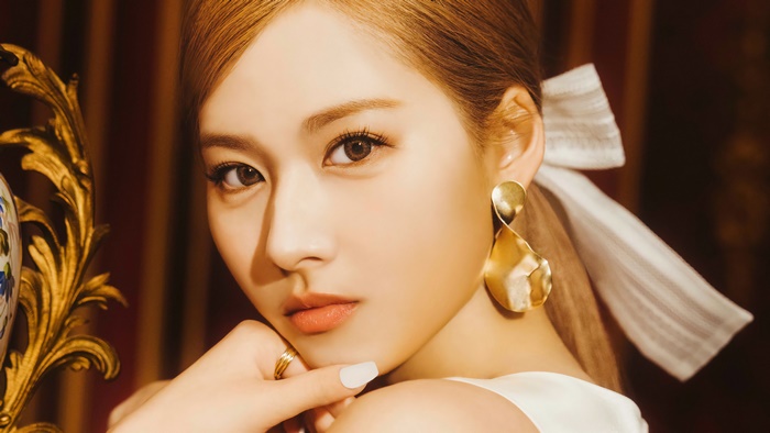 Sana from Twice in 4K
