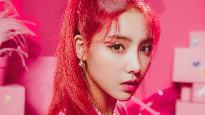 Chowon from Lightsum in 4K