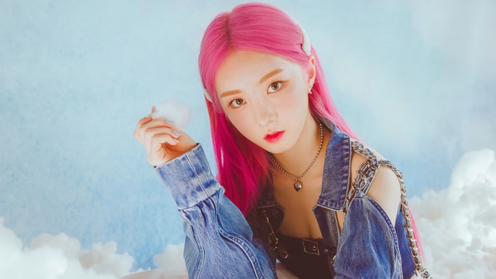 Juhyeon from Lightsum in 4K