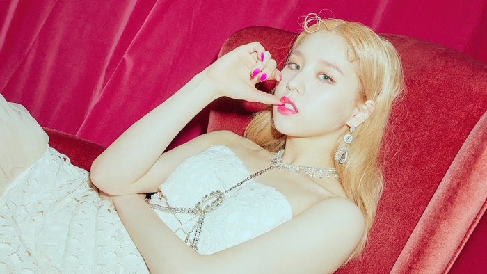 Heejin from LOONA in 'Paint The Town' 4K
